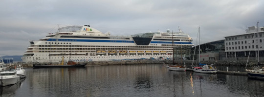 AidaSol am Kreuzfahrtterminal in Tromdheim